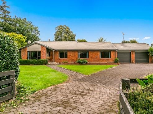 103 Carlyle Street, Leamington