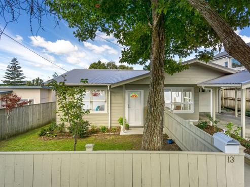 13 Coronation Street, Belmont