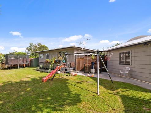 3 Turquoise Place, Pukehangi