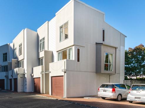 1/852 Mount Eden Road, Three Kings