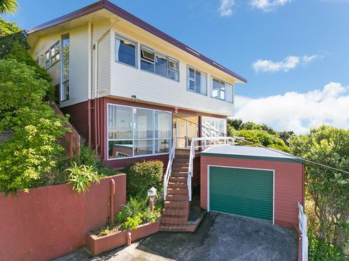 18 Highbury Crescent, Highbury