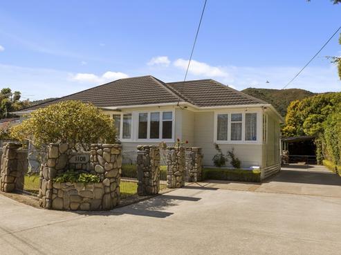 1108 High Street, Taita