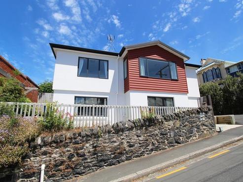 9 Bishops Road, Dunedin Central