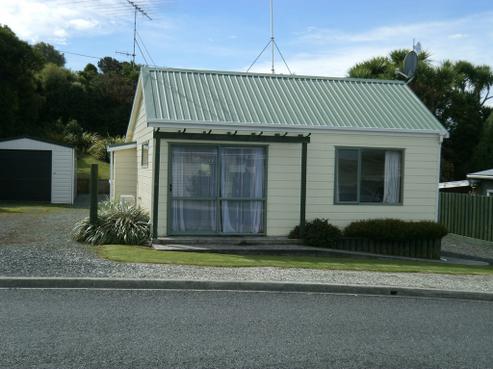 10 Totara Street, Kaka Point