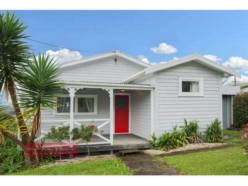 33 Anzac Road, Morningside
