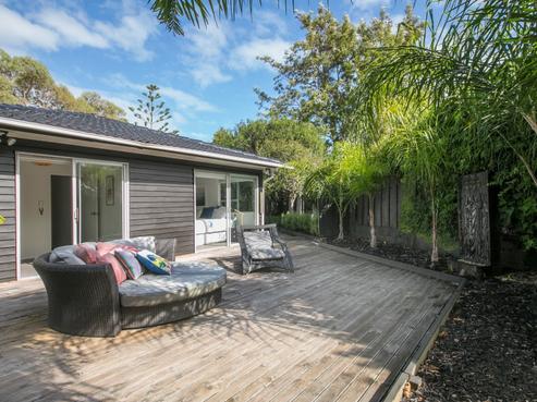 25 Atkinson Road, Titirangi