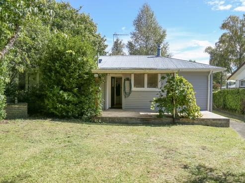 102 Te Rangitautahanga Road, Turangi