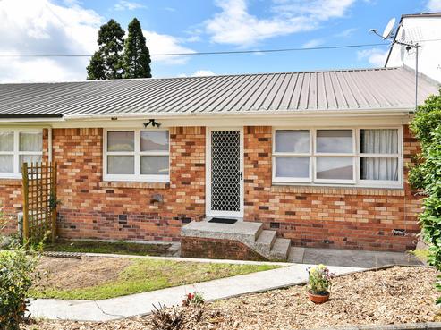 2/15 Waterview Road West, Takanini