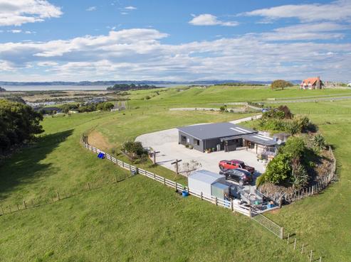19 Kaipara Lake Road, South Head