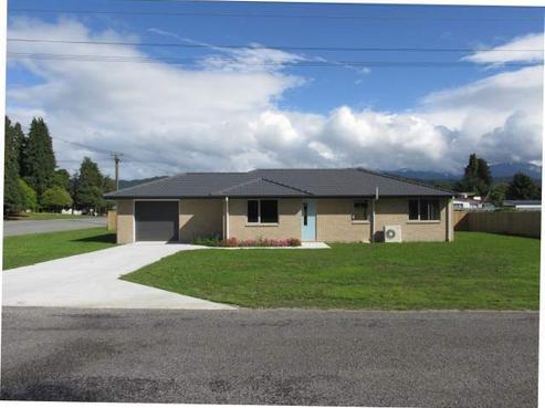 2 Church Street, Reefton