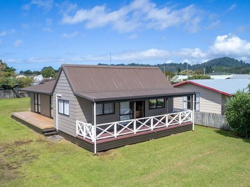 306 Port Road, Whangamata