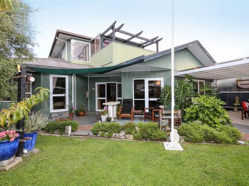 1304 Jellicoe Street, Mayfair