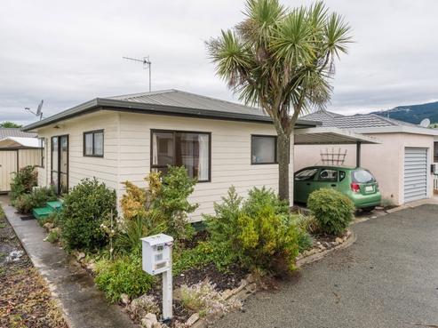 16 Conifer Court, Richmond