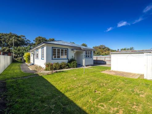 19 Oak Grove, Ashburton