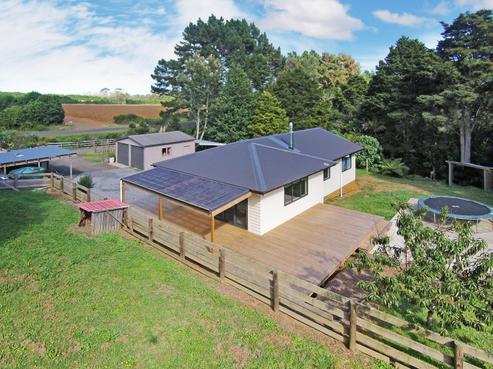 28 Pukeoware Road, Waiuku