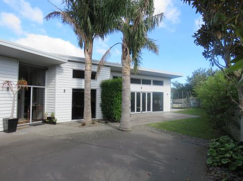 15B Anderson Way, Highlands Park