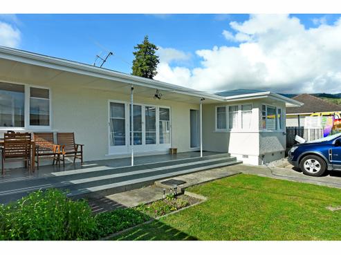 5 Tainui Street, Stoke