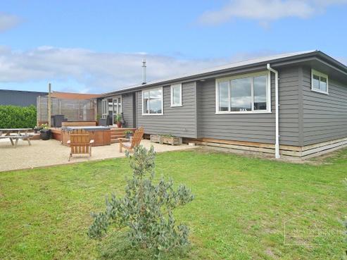 19 Tuscan Lane, Martinborough
