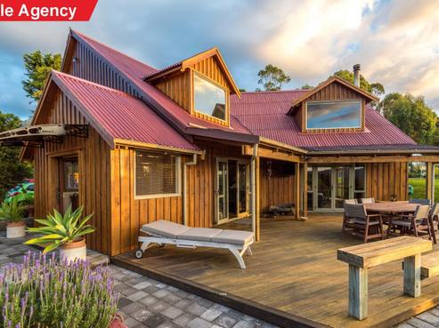 31 Pioneer Road, Clevedon