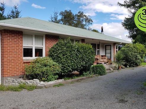 22 Mayfield Klondyke Road, Mayfield