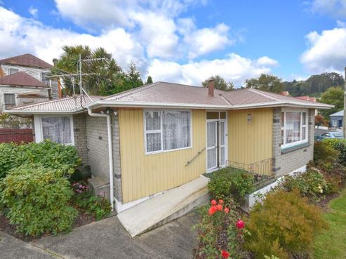 16 Pencarrow Street, Caversham