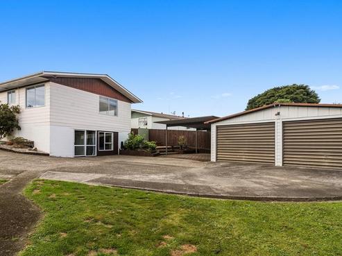 26 Joanne Crescent, Pukehangi