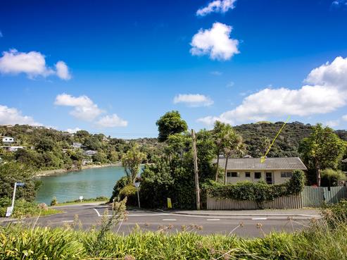 11 Beach Road, Mangonui