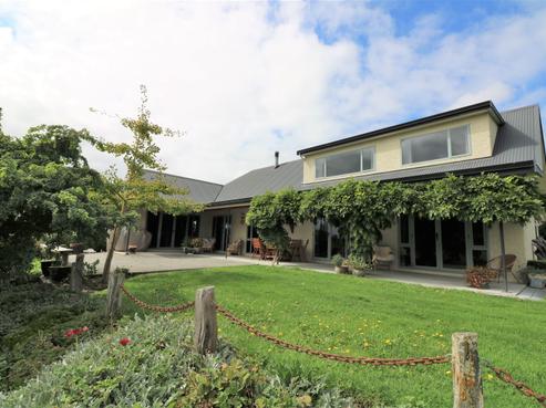600 Landsborough Road, Hadlow