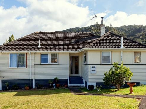 116 Harvey Crescent, Thames