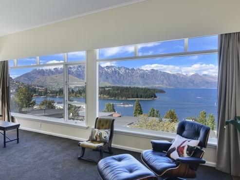 10 Lomond Crescent, Queenstown Central