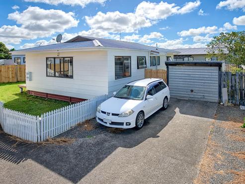 2/14 Templeton Place, Clendon Park