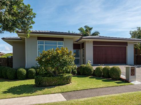 24 Tyrian Close, Half Moon Bay