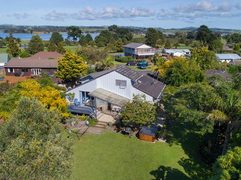 7 Hosking Place, Clarks Beach