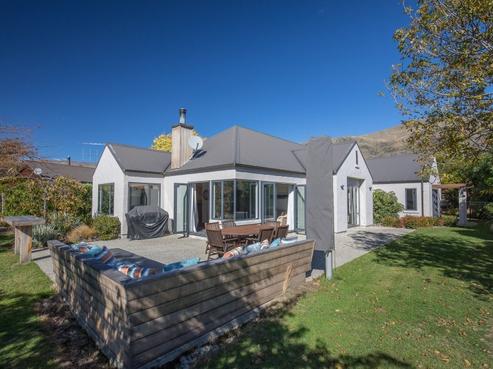 10 Little Oak Common, Wanaka