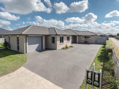 9 Foxbury Court, Rototuna North