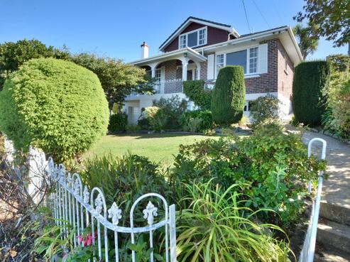10 Neidpath Road, Mornington