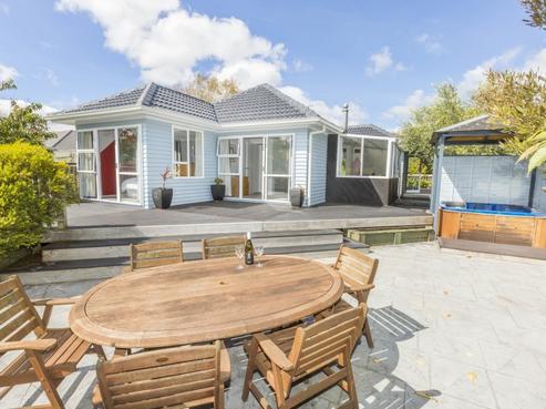 76 Longfellow Street, Trentham