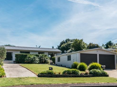 57 Donald Bruce Road, Surfdale