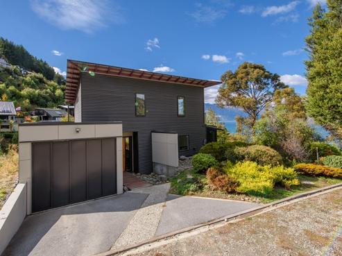 21 Williams Street, Fernhill/Sunshine Bay