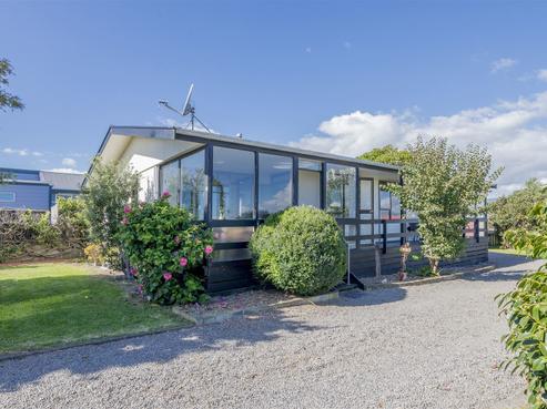 10 Mountainview Terrace, Otaki Beach