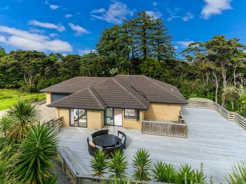 68 Attwood Road, Paremoremo