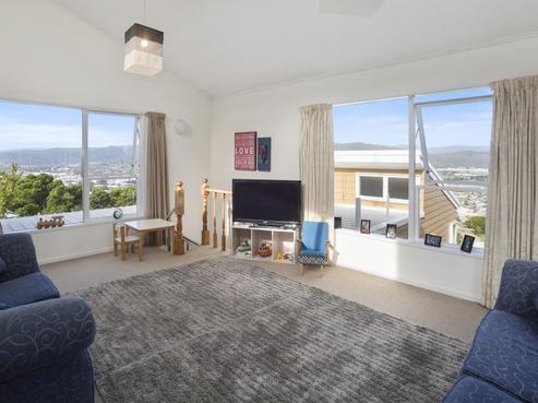 2 Chestnut Grove, Maungaraki
