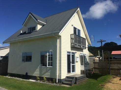 38 Fourth Avenue, Urenui