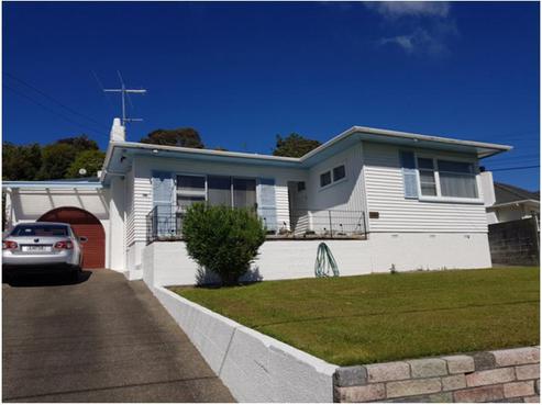 216 Waddington Drive, Naenae