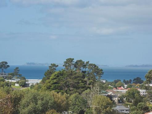 21 Robin Lane, Browns Bay