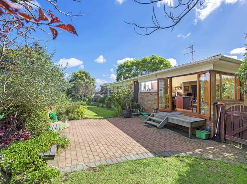75 Andrew Road, Howick
