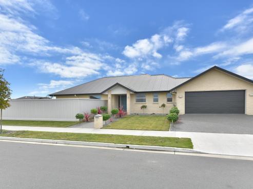 4 Beachvale Drive, Woodend Beach