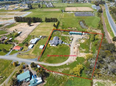 51 Gilbransen Road, Kumeu