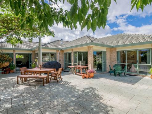 15 Observation Place, Paraparaumu