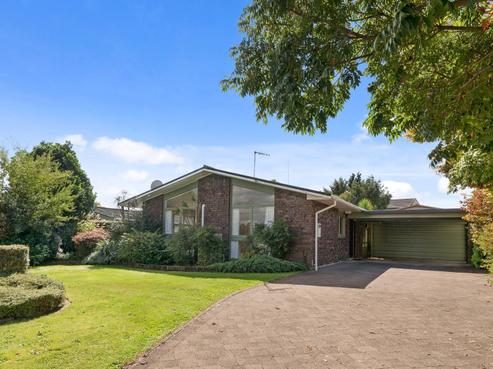 16 Iles Road, Lynmore